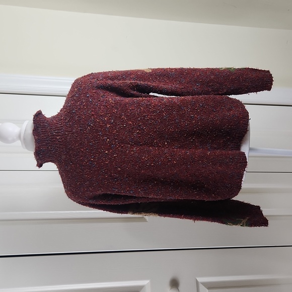 Chadwicks burgundy maroon leaves sweater M. Fall Thanksgiving wear. So pretty! - Picture 2 of 7